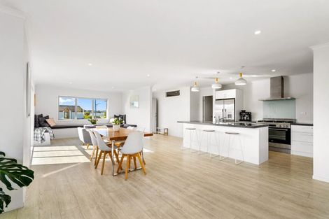 Photo of property in 76 Stace Hopper Drive, One Tree Point, 0118