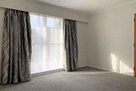Photo of property in 30 Deller Grove, Silverstream, Upper Hutt, 5019