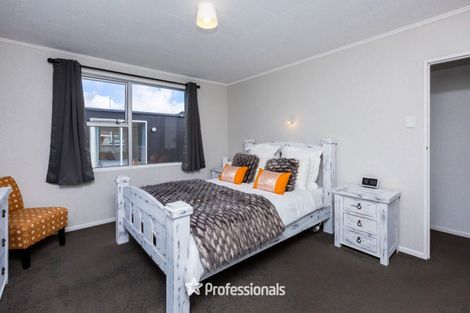 Photo of property in 15 Akron Grove, Totara Park, Upper Hutt, 5018