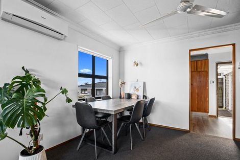 Photo of property in 19 Tukapa Street, Westown, New Plymouth, 4310