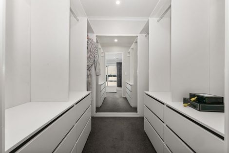 Photo of property in 10 Weatherdeck Close, Whitby, Porirua, 5024