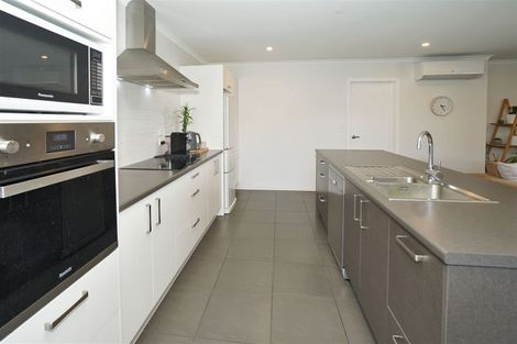 Photo of property in 18 Carlingford Rise, Dinsdale, Hamilton, 3204