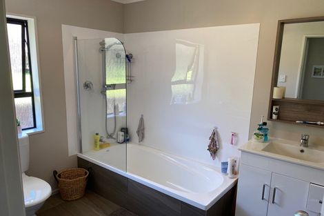 Photo of property in 10 Edgehill Place, Te Puke, 3119