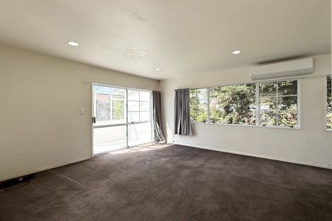 Photo of property in 38a Cherub Place, West Harbour, Auckland, 0618