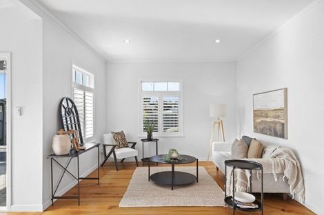 Photo of property in 47 Wellington Street, Pukekohe, 2120