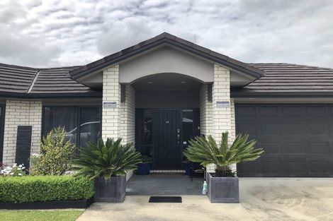 Photo of property in 10 Cate Road, Rototuna, Hamilton, 3210