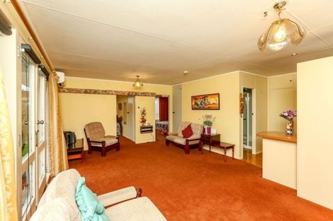 Photo of property in 1/33 Plympton Street, Brooklands, New Plymouth, 4310