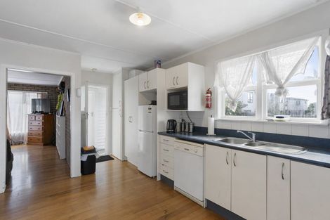 Photo of property in 40 Kirkbride Road, Mangere Bridge, Auckland, 2022