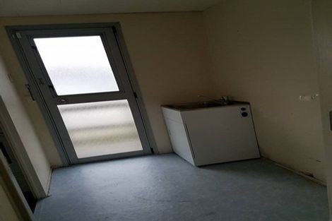 Photo of property in 2/12 Barneys Farm Road, Clendon Park, Auckland, 2103