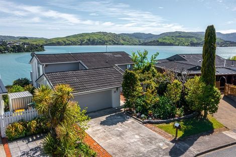 Photo of property in 35 Bosun Terrace, Whitby, Porirua, 5024