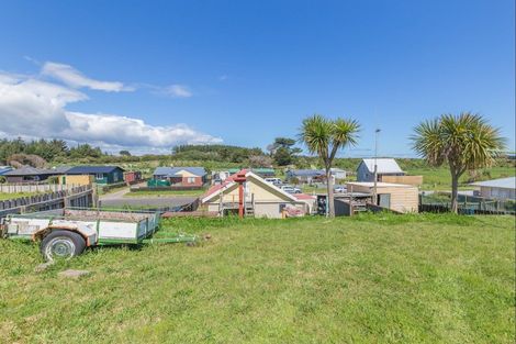 Photo of property in 3 Ewing Street, Hokio Beach, Levin, 5571