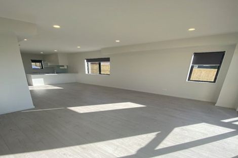 Photo of property in 1/39 Renata Crescent, Te Atatu Peninsula, Auckland, 0610