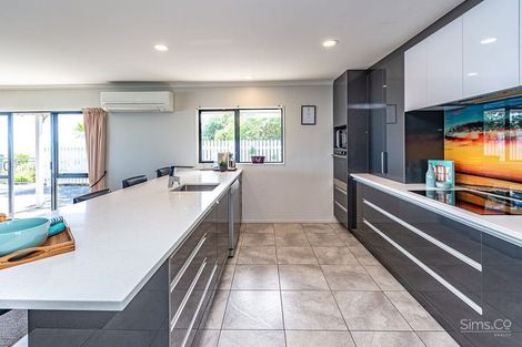 Photo of property in 29 Longbeach Drive, Castlecliff, Whanganui, 4501