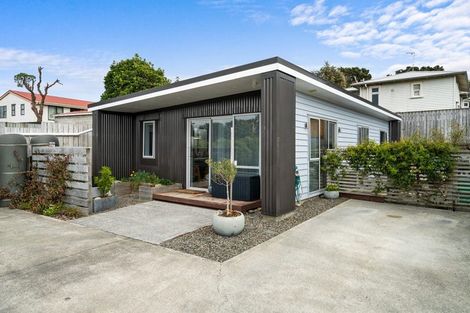 Photo of property in 17b Tuki Street, Titahi Bay, Porirua, 5022