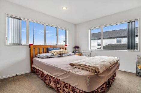 Photo of property in 33 Pickaberry Avenue, Karaka, Papakura, 2113