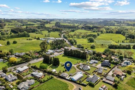 Photo of property in 972 Kahikatea Flat Road, Waitoki, 0871