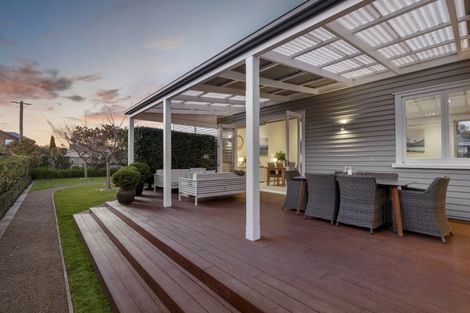 Photo of property in 90 Hawthorne Street, Strowan, Christchurch, 8052