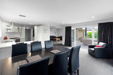 Photo of property in 33 Rempstone Drive, Halswell, Christchurch, 8025