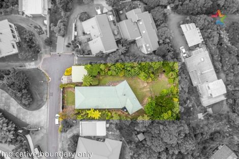 Photo of property in 20 Walnut Way, Maungaraki, Lower Hutt, 5010