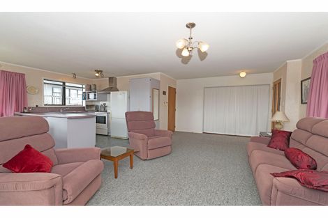 Photo of property in 1/55 Colwill Road, Massey, Auckland, 0614