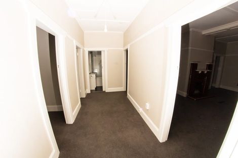 Photo of property in 90 Freyberg Street, Lyall Bay, Wellington, 6022