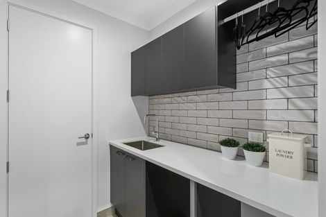 Photo of property in 11 Munro Oak Lane, Clevedon, Papakura, 2582