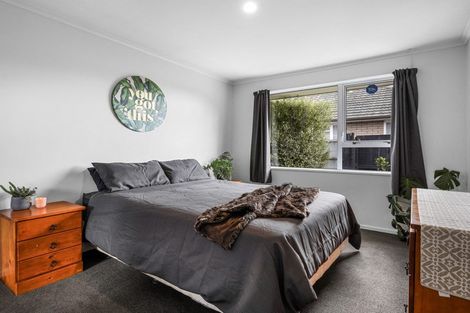 Photo of property in 2/9 Cassidy Place, Belfast, Christchurch, 8051