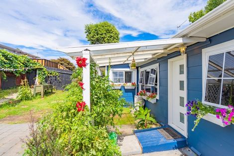 Photo of property in 19 Aorangi Road, Paraparaumu, 5032