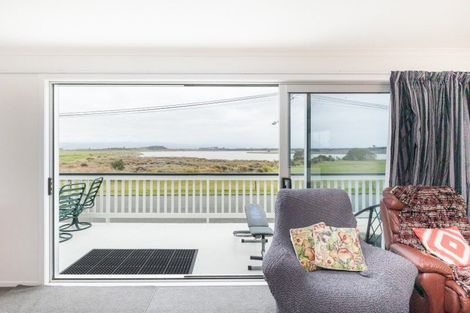 Photo of property in 67 Hartley Street, Foxton Beach, Foxton, 4815