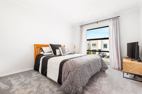 Photo of property in 24 Vincent Mcgrath Crescent, Swanson, Auckland, 0614