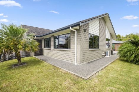 Photo of property in 14 Murray Becroft Avenue, Henderson Valley, Auckland, 0612