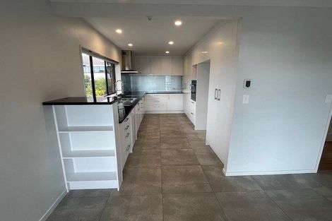 Photo of property in 2/170 Bucklands Beach Road, Bucklands Beach, Auckland, 2012