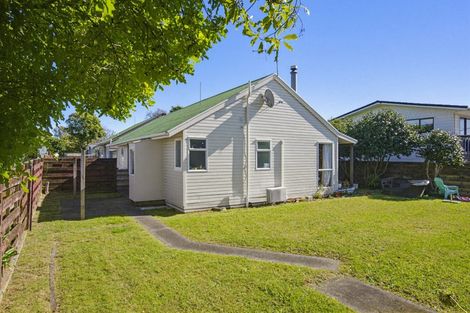 Photo of property in 90a Eatwell Avenue, Paraparaumu Beach, Paraparaumu, 5032