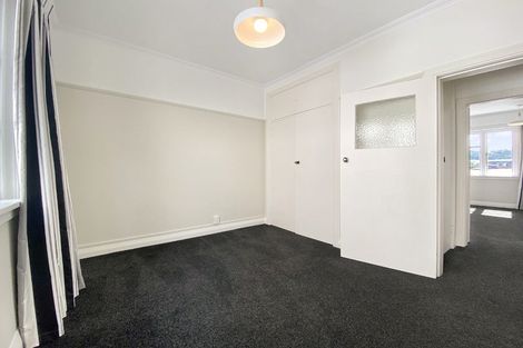 Photo of property in Ionian Flats, 123-125 Brougham Street, Mount Victoria, Wellington, 6011