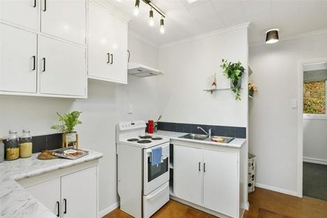 Photo of property in 24a Deller Grove, Silverstream, Upper Hutt, 5019