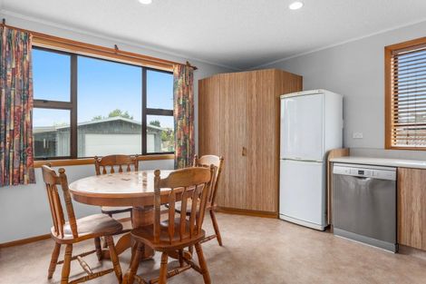 Photo of property in 65 College Road, Edgecumbe, 3120