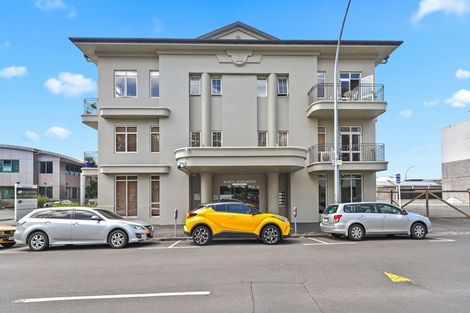 Photo of property in 1f/11 London Street, Hamilton Central, Hamilton, 3204