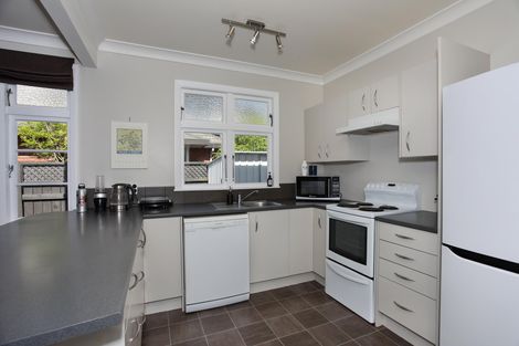 Photo of property in 35 Hardie Street, Hokowhitu, Palmerston North, 4410