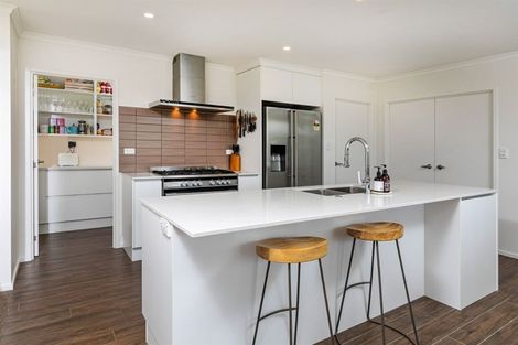 Photo of property in 3 Turpin Road, Riverhead, 0820