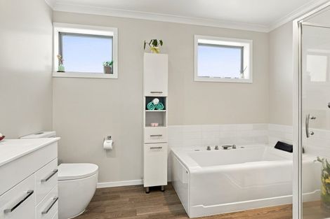 Photo of property in 4 Margaret Road, Bellevue, Tauranga, 3110