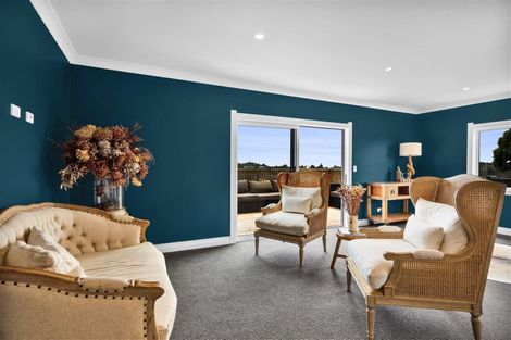 Photo of property in 22 Maple Crescent, Whalers Gate, New Plymouth, 4310