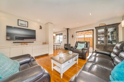 Photo of property in 31 Kashmir Avenue, Clouston Park, Upper Hutt, 5018