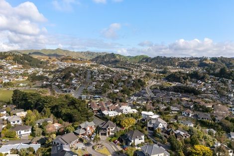 Photo of property in 60 Molyneux Close, Whitby, Porirua, 5024