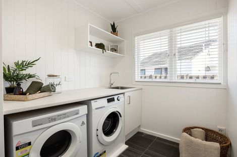 Photo of property in 29 Winter Street, Fairfield, Hamilton, 3214