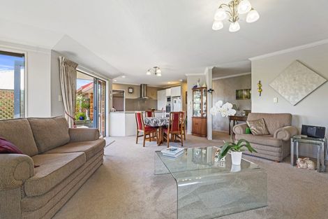 Photo of property in 6a Thelma Place, Lynmore, Rotorua, 3010