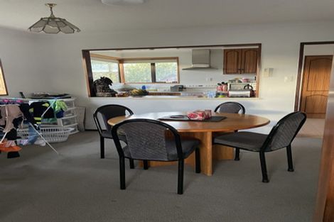 Photo of property in 1/2 Sunbeam Place, Halswell, Christchurch, 8025