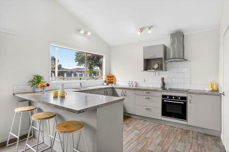 Photo of property in 86 Stanmore Bay Road, Stanmore Bay, Whangaparaoa, 0932