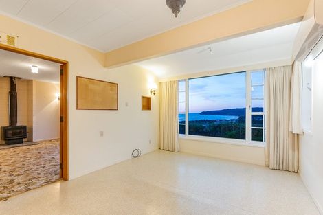 Photo of property in 45 Kahu Road, Paremata, Porirua, 5024