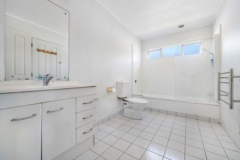 Photo of property in 5/17 Neta Grove, Henderson, Auckland, 0612