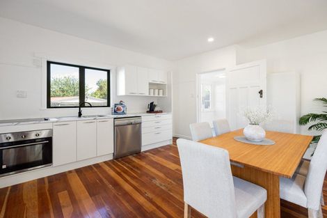 Photo of property in 121a Forest Lake Road, Forest Lake, Hamilton, 3200